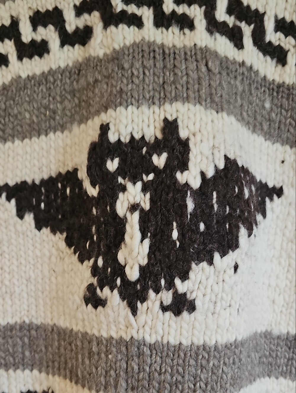 Hand Knit Vintage Cowichan Wool Vest With Owl Pattern - Picture 8 of 9